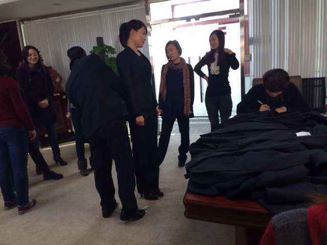 工服定制量體方法